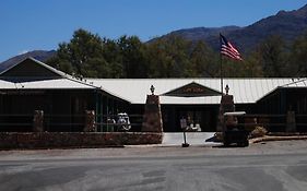 Stovepipe Wells Inn